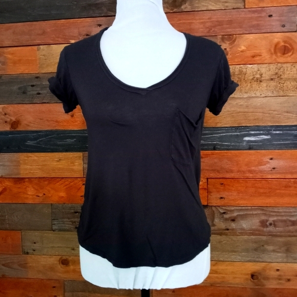 T.La Tops - EUC t.la Anthropologie black t-shirt- XXS Petite